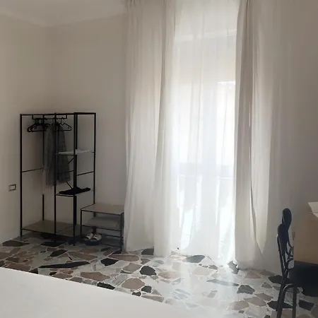 Leonardo Da Vinci Rooms Guest house